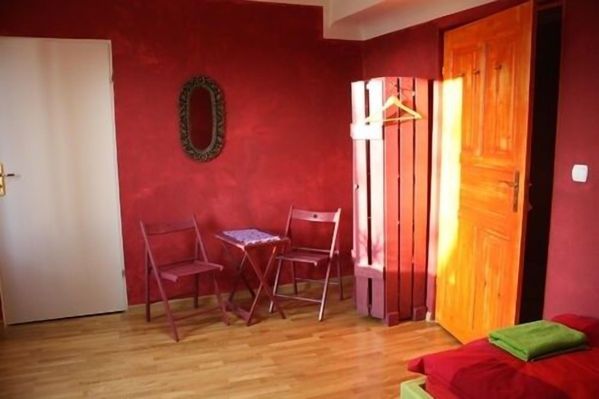El Hostel Warszawa Eksteriør billede